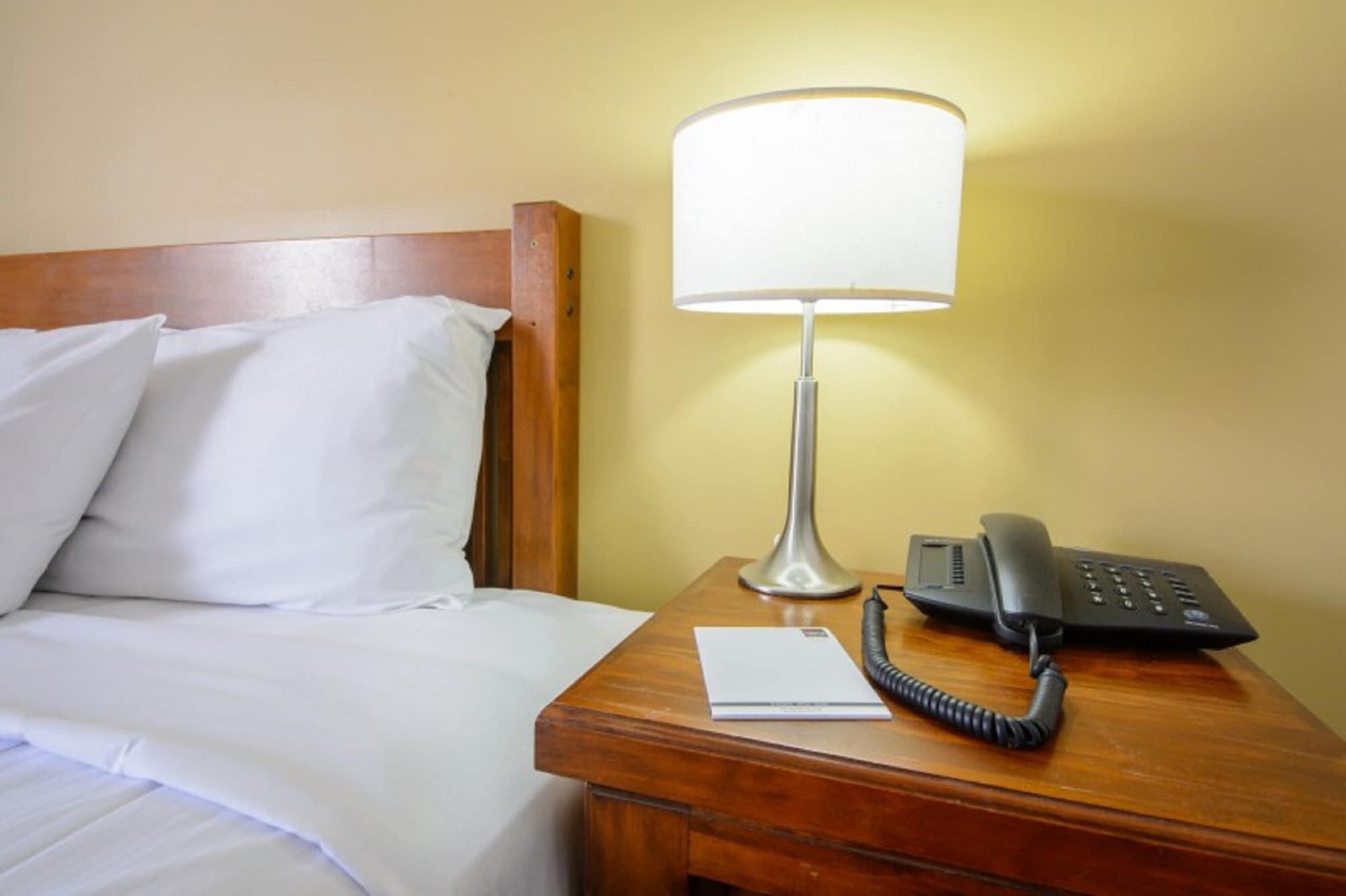 Hillcrest Apartment Hotel Брісбен Екстер'єр фото